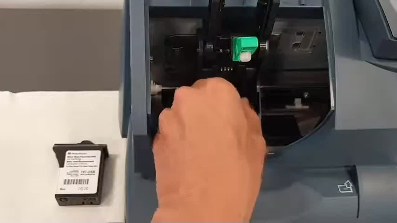 Replacing the Printhead on the DM60