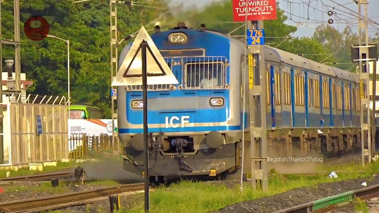 Sabarmati Railway Station Demu Train Back to Back Arrives | Sabarmati Mehsana Patan | 09431 & 09433