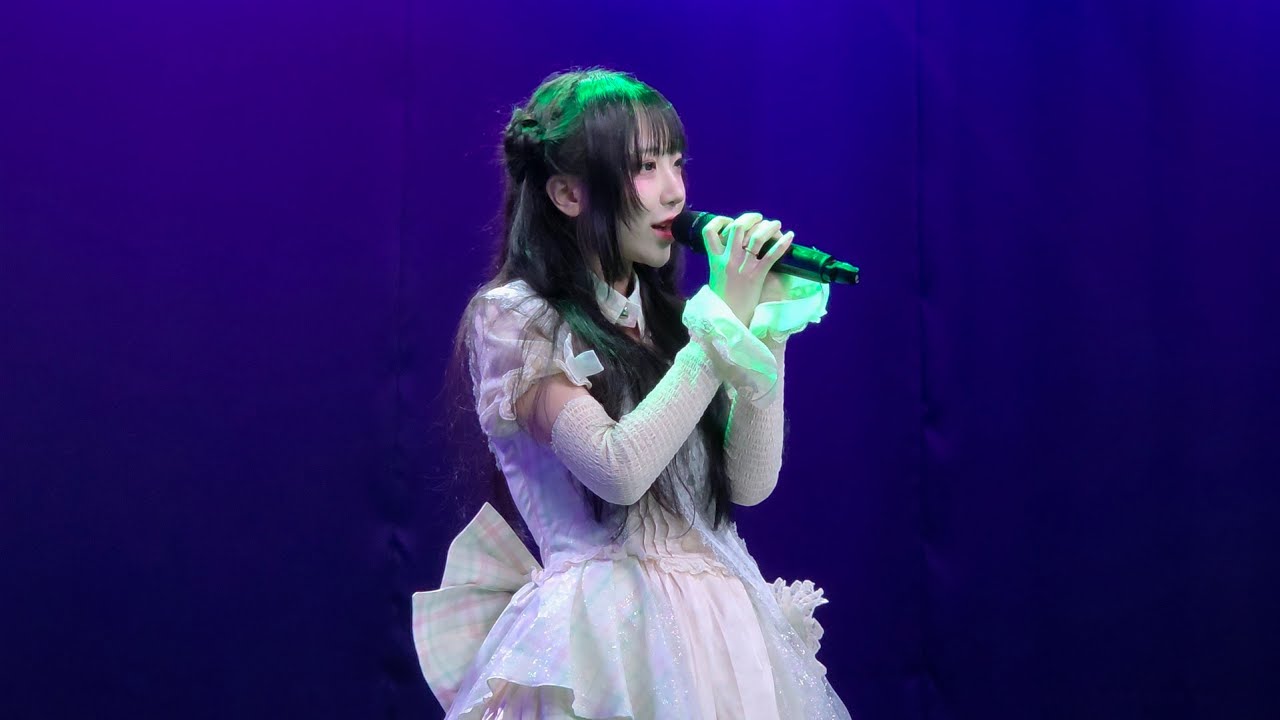25.11.15「Q.E.D. : QE Birthday Live」큐이 (스물셋 - 아이유)