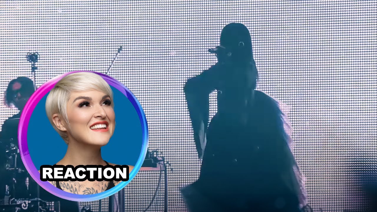 IS ADO REALLY ON STAGE? Let's watch Ado's own reaction to Ado's LIVE #vocalcoachreacts #jpop #Ado #踊