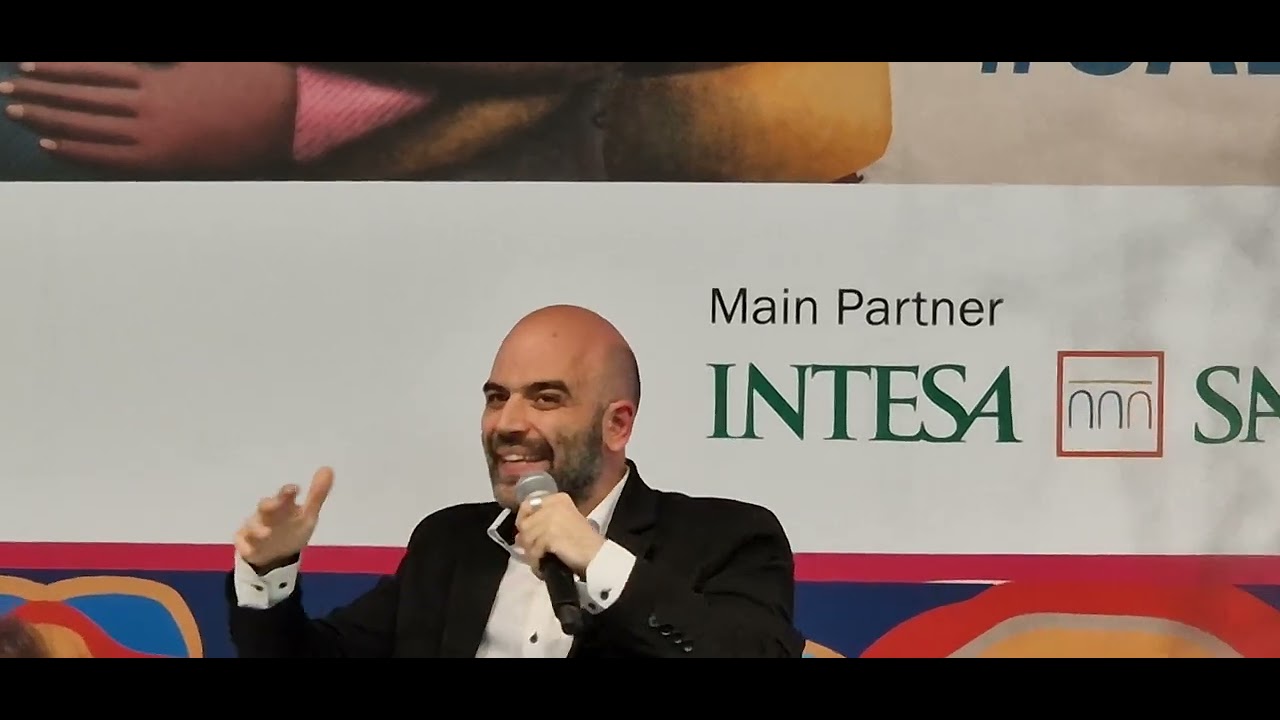 Roberto Saviano Autore di L’amore mio non muore Einaudi con Micol Sarfatti Salone del libro 2025
