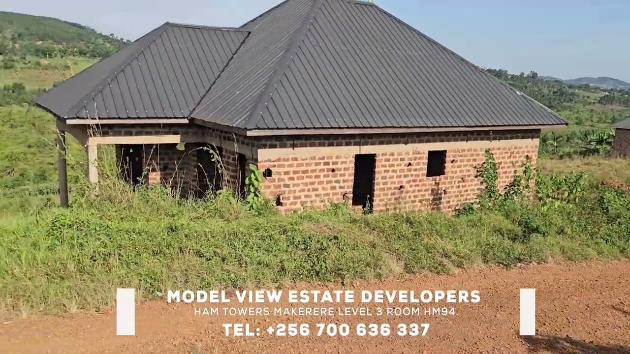MPIGI - KAKOOLA, Tandika n'obukadde 3 ofune plot 50 * 50 mu estate ekulakulanye.