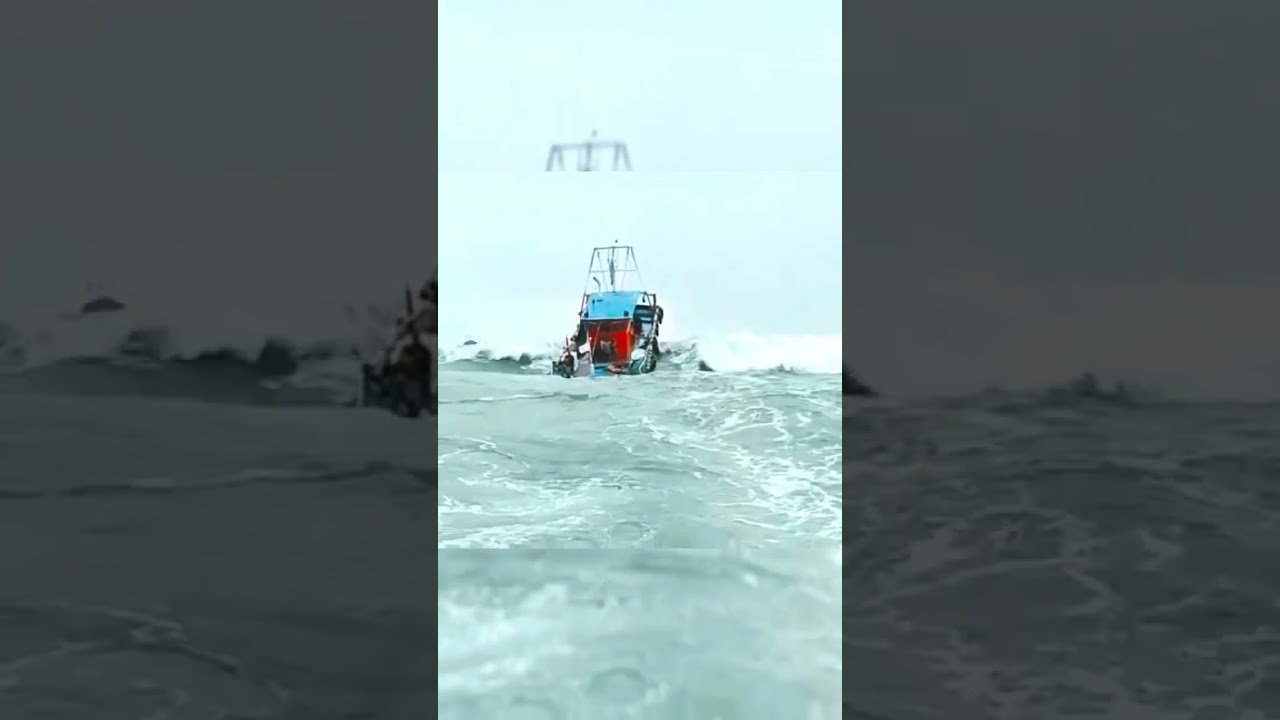 Boat Accident fisherman fall down In sea 