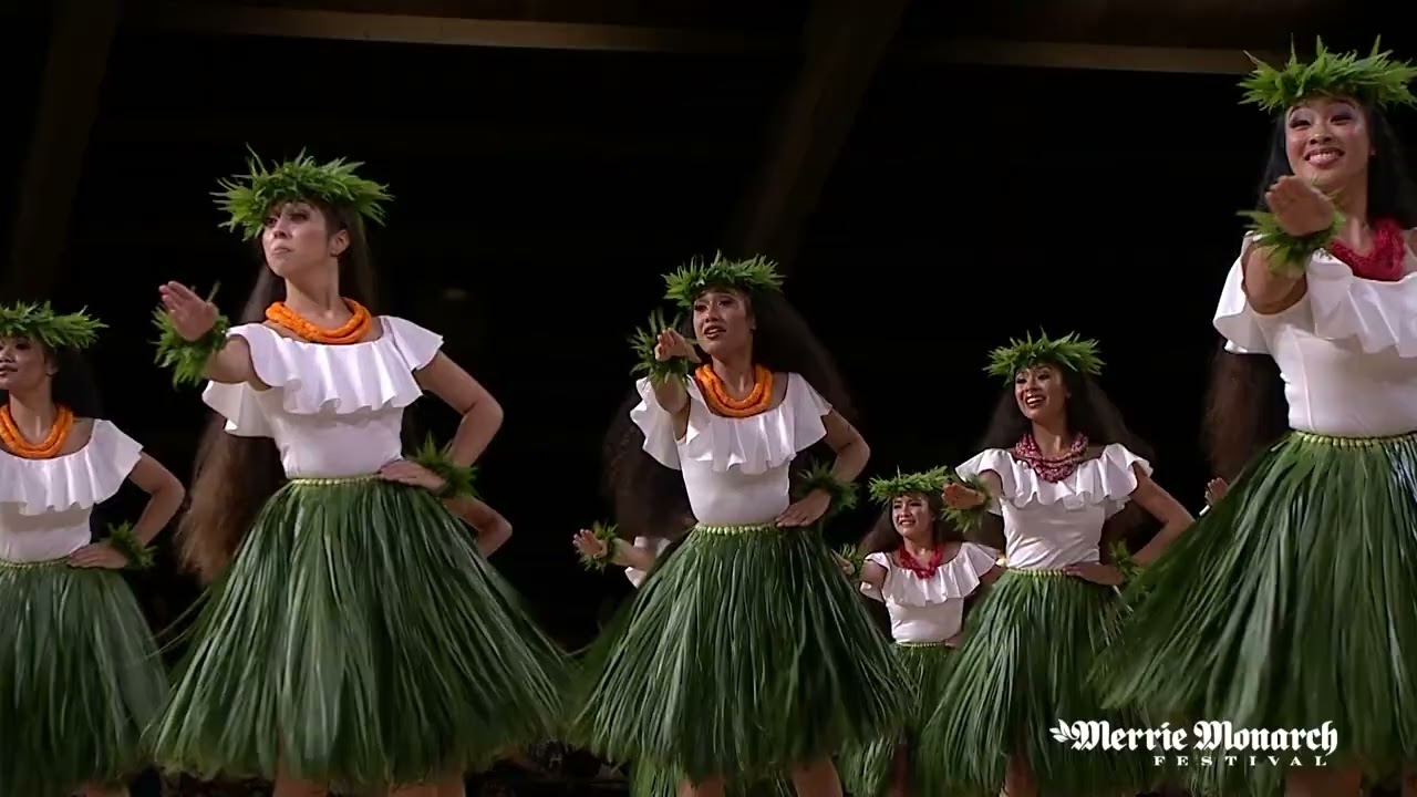 Hālau Ka Liko Pua O Kalaniākea (Wāhine)