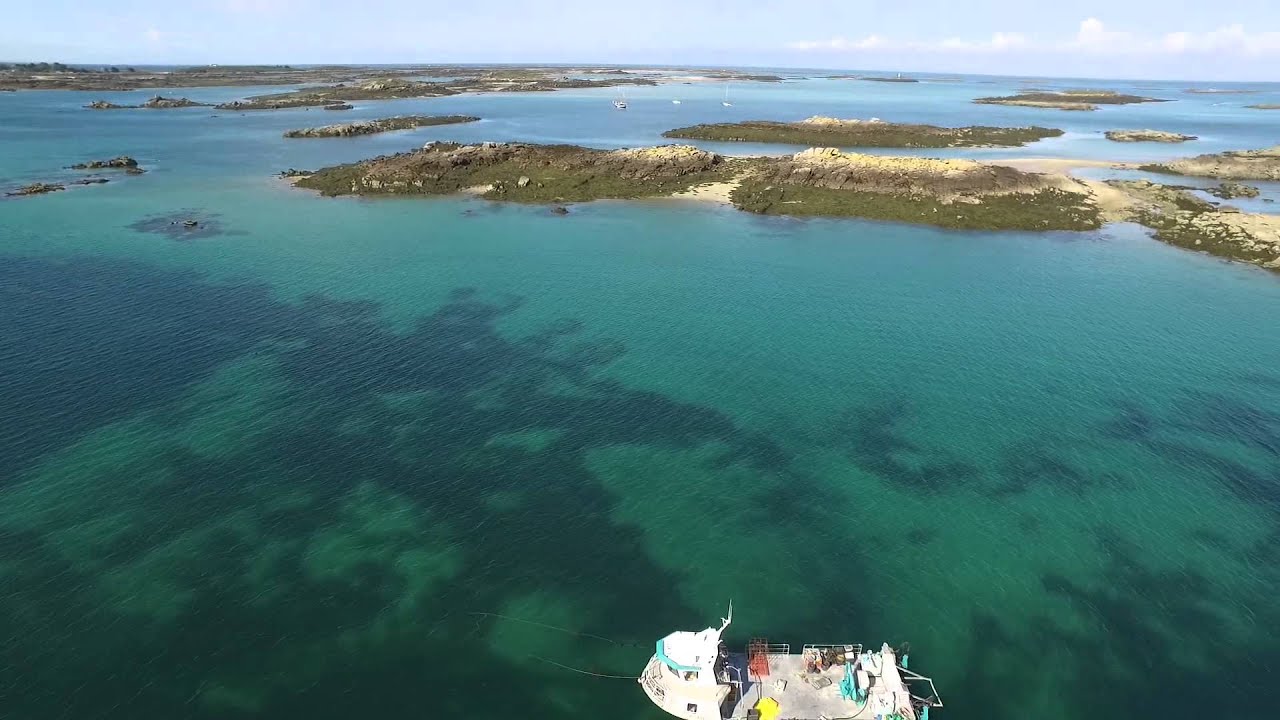 Chausey 2015   Flying over the sea