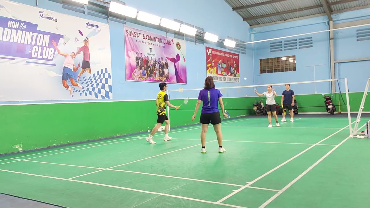 TÚ / CHI VS ANH / NHI