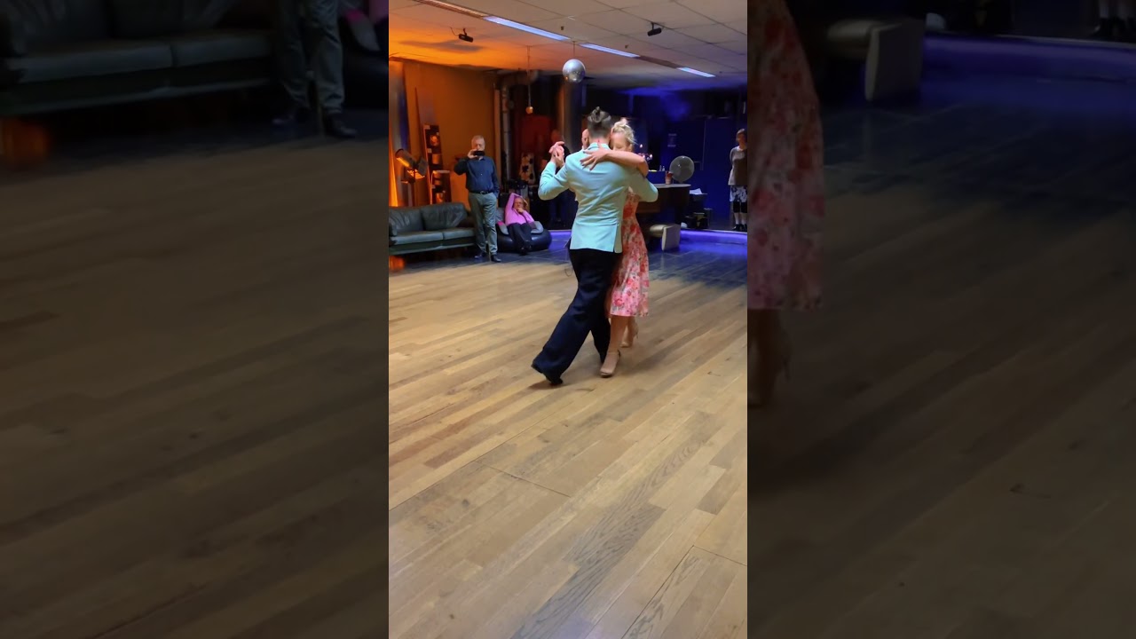 Ani Andreani & Ariel Yanovsky (Tango lesson in Munich) 🇩🇪