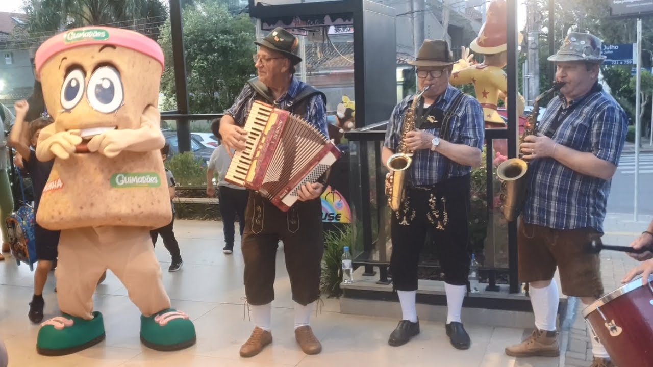 Bandinha Alemã no Supermercado