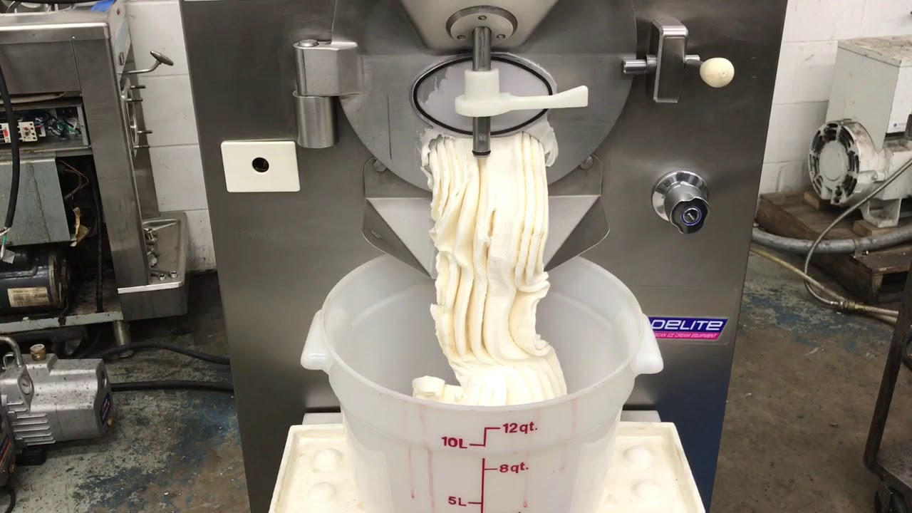 Carpigiani Compacta 3003 batch freezer mix test IC45073