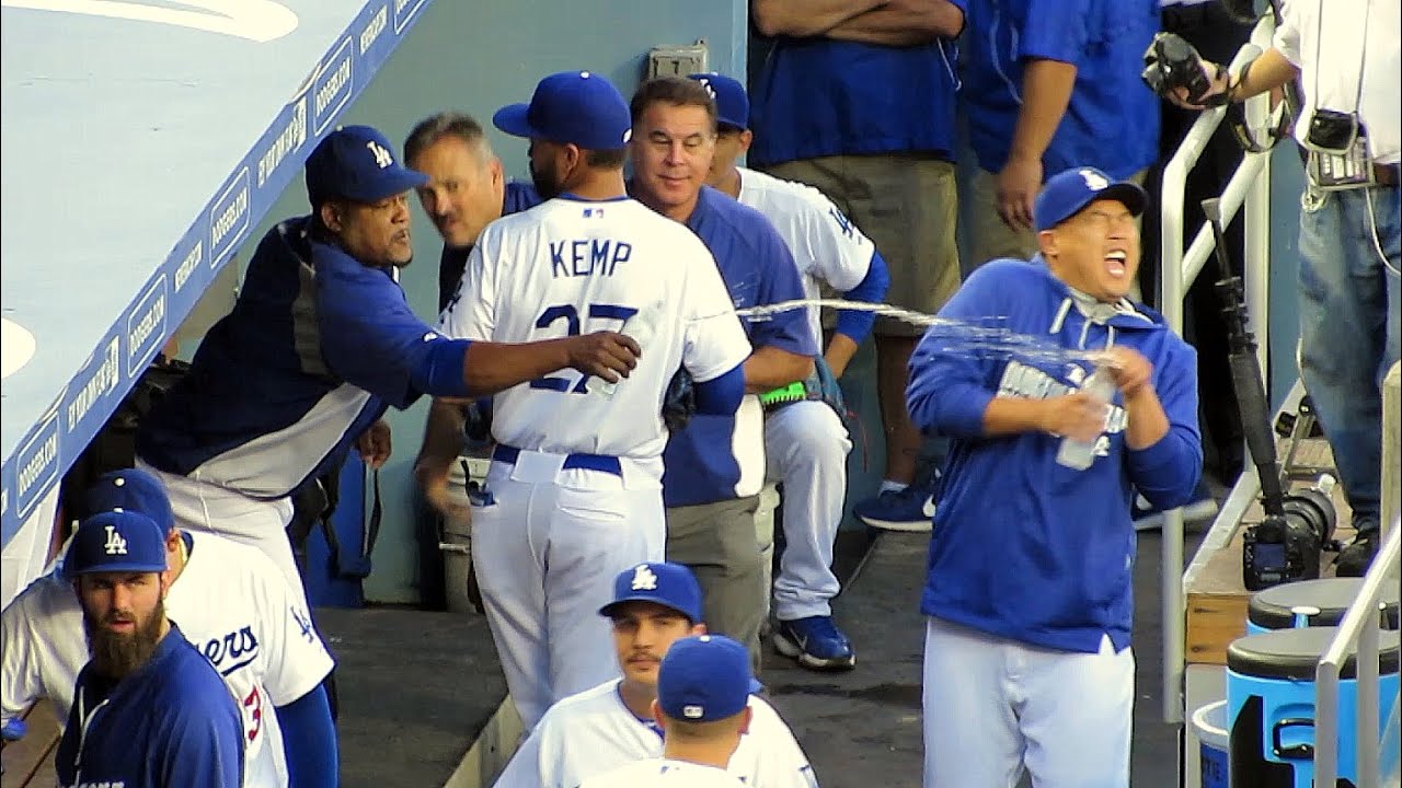 Ryu Soaked by Uribe 8-1-14 in Dodger Craziness Today