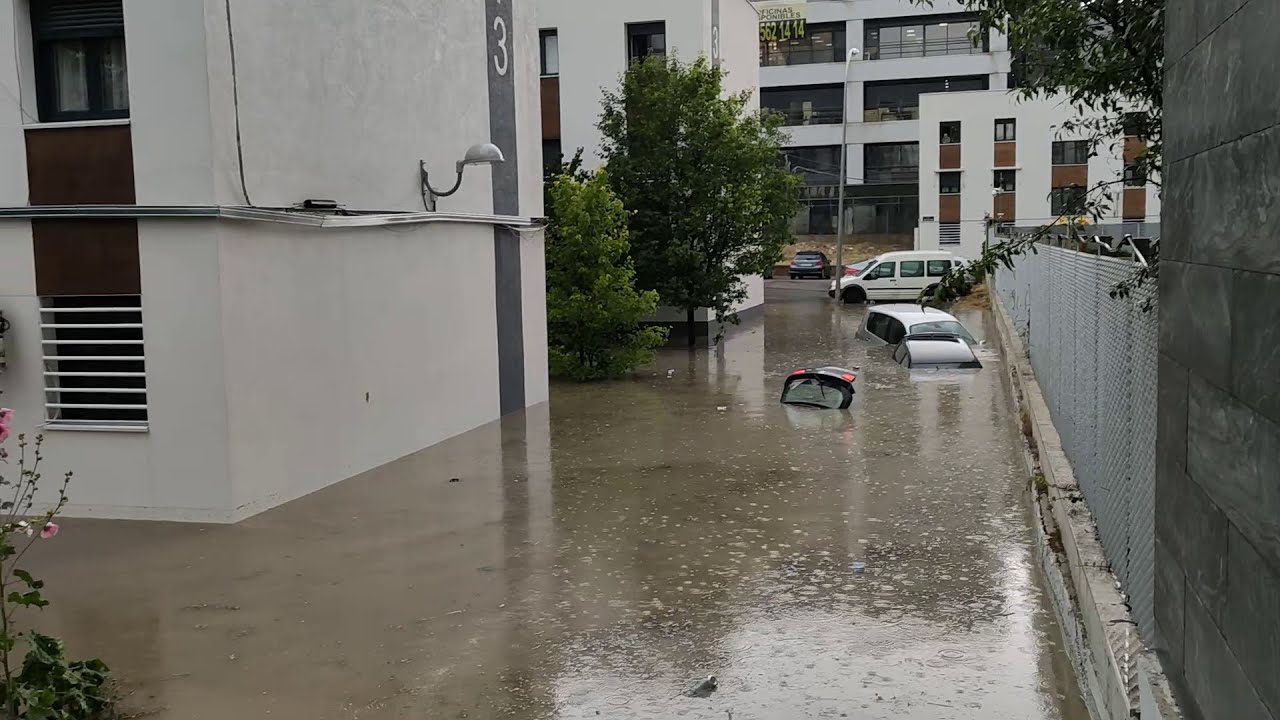 El colector de Rejas vuelve a causar inundaciones en el barrio Aeropuerto