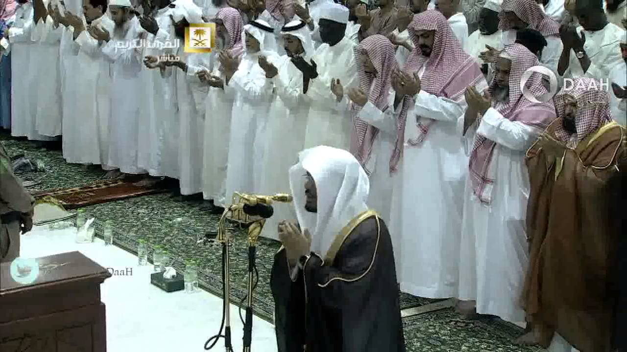 الشيخ ياسر الدوسري يبكي ملايين المصلين بالحرم المكي  بهذا الدعاء ليلة18رمضان 1436