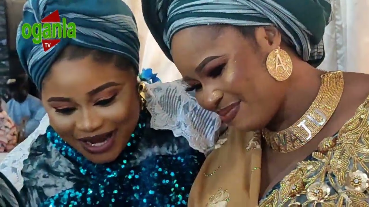 WONDERFUL...ALL MUSLIM SINGERS WELCOME & EMBRACED ALAO MALAIKA QIBLA FUJI