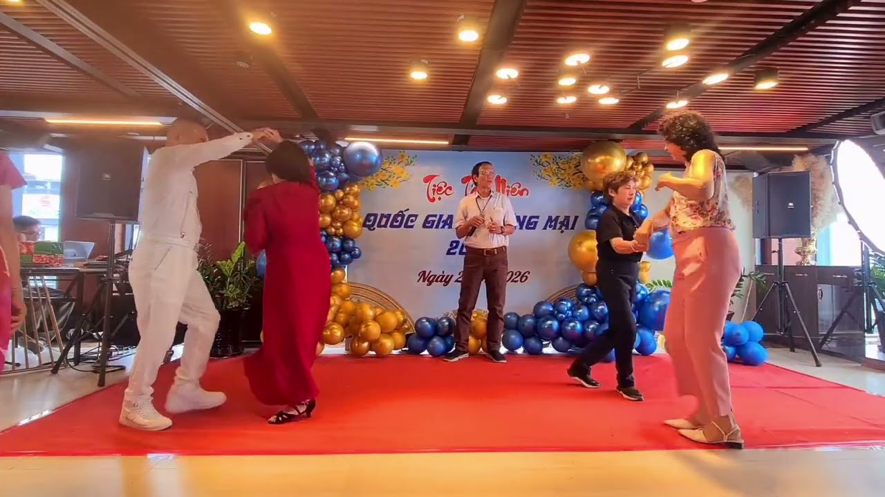 Tất Niên Tango