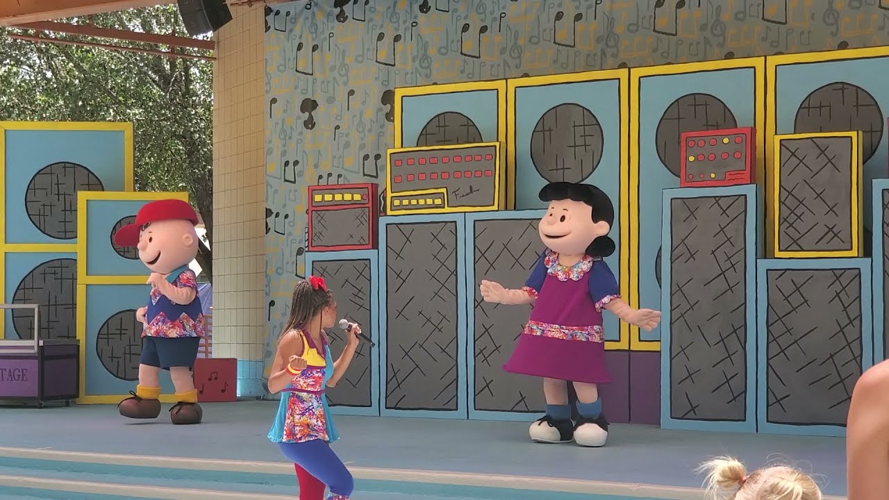 Party with the Peanuts Gang, Carowinds 2021