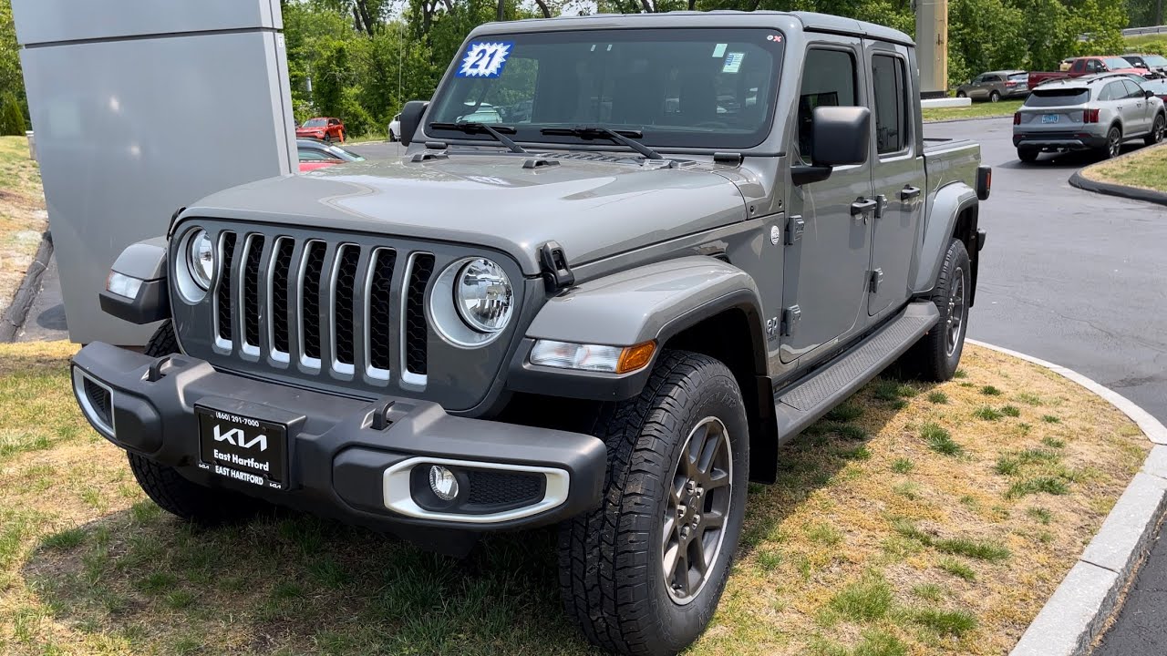 2021 Jeep Gladiator Overland Sting-Gray Clearcoat Paint.