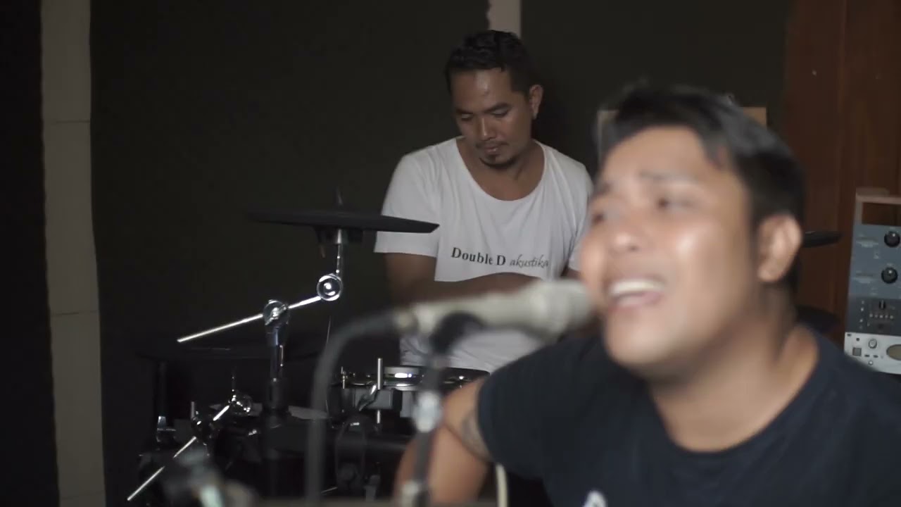 Semata karenamu , Mario G Klau.  Cover by Double D akustika