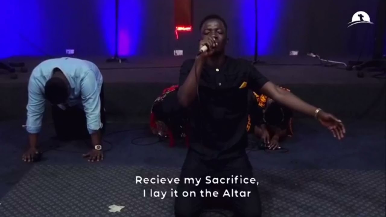 Pst Gift Kaputula_ Powerful Ministration at @MountZionNdola (I lay it on The Altar) ft Fresh Oil