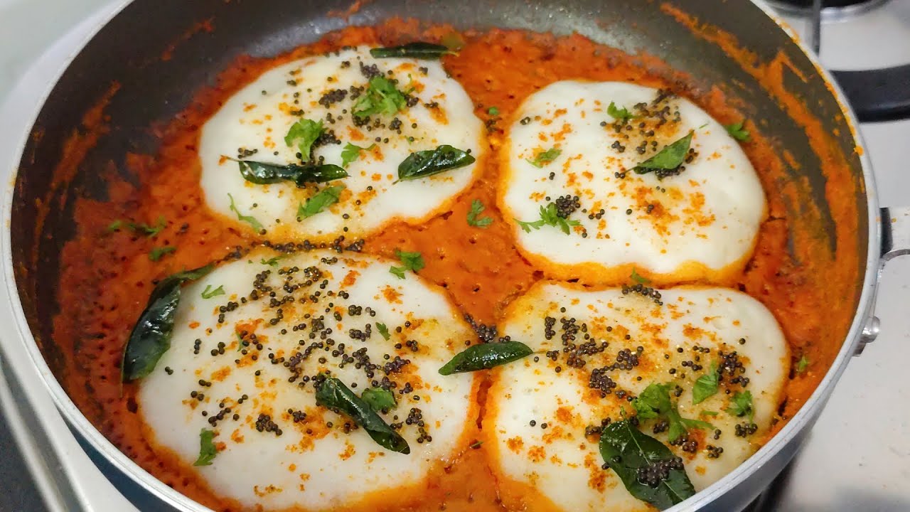 Masala Idli Shakshuka &ndash; Dinner Recipe