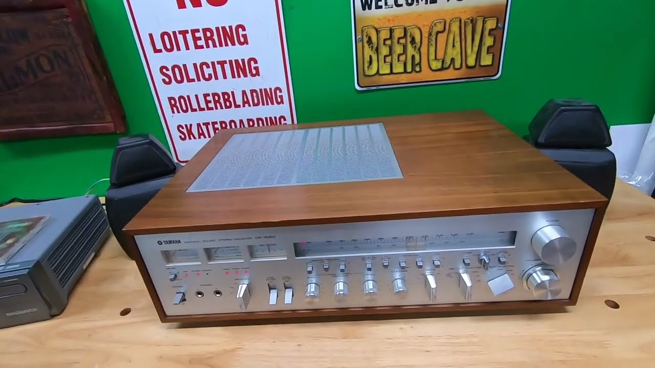 Yamaha CR 2020 Vintage Stereo Receiver Demo