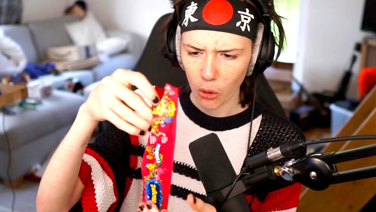 Billzo Tries American Candy!