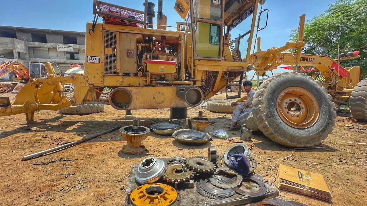 CAT Grader Wheel Tandem Overhaul | Complete Repair with Unique Technique 