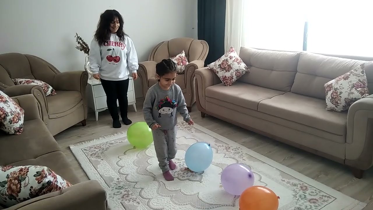 BALON🎈 PATLATMA🎈 OYNADIK 🎈NELER OLUDU?💯#keşfet#azratv #kefettdüş#balloon #aboneolun#youtubeshorts