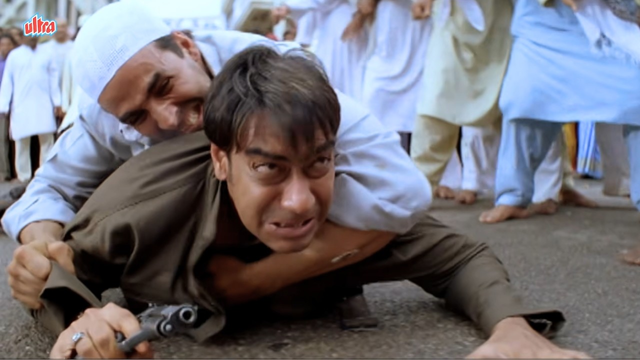 Climax Ye Masjid Ki Tauheen Hai Tumhe Andar Jane Nahi Dunga - Akshay Kumar, Ajay Devgn Action Insan