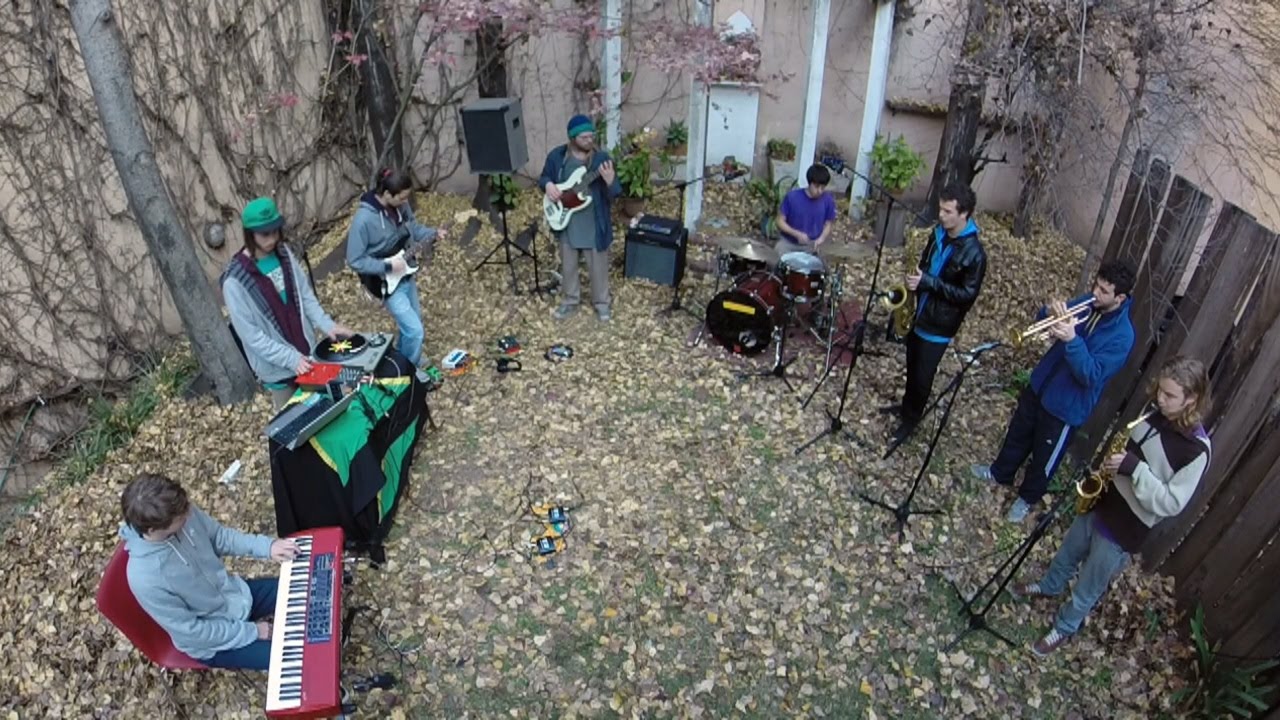 Latelonius Live Session ● Ep. 1/3 - Sr. Moscón