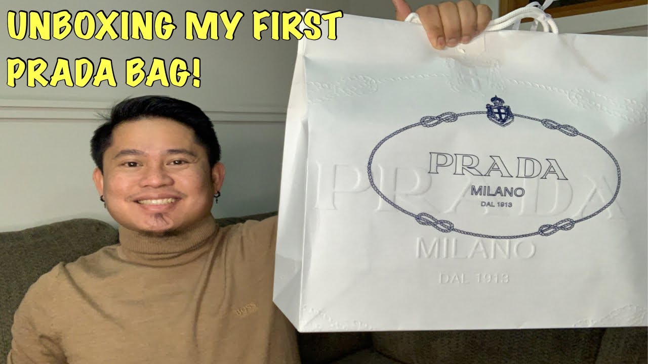 PRADA RE-NYLON AND SAFFIANO LEATHER SHOULDER BAG | MY FIRST PRADA BAG