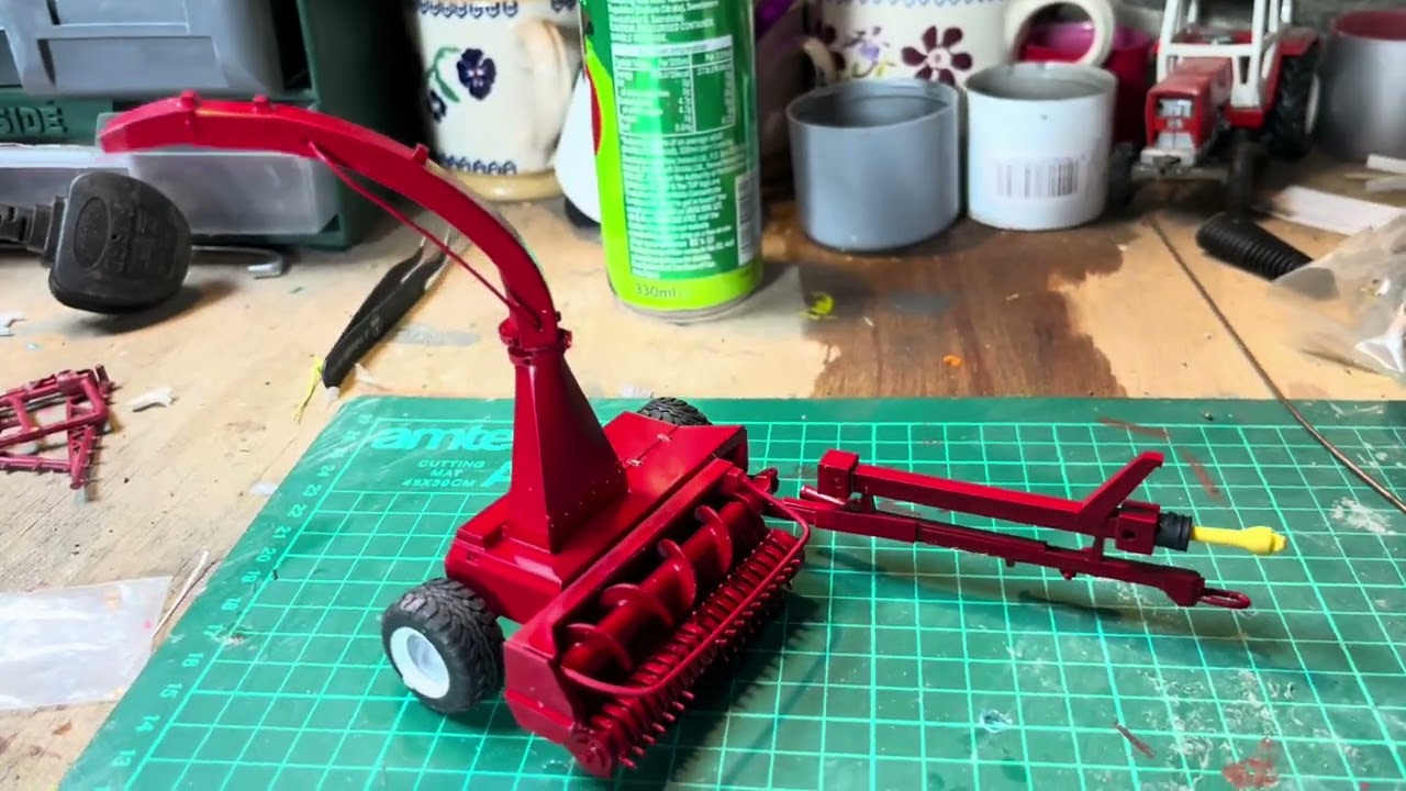 GOLDPLOUGH FARM MODELS 1/32 JF1100 BUILD - Tutorial & Review!