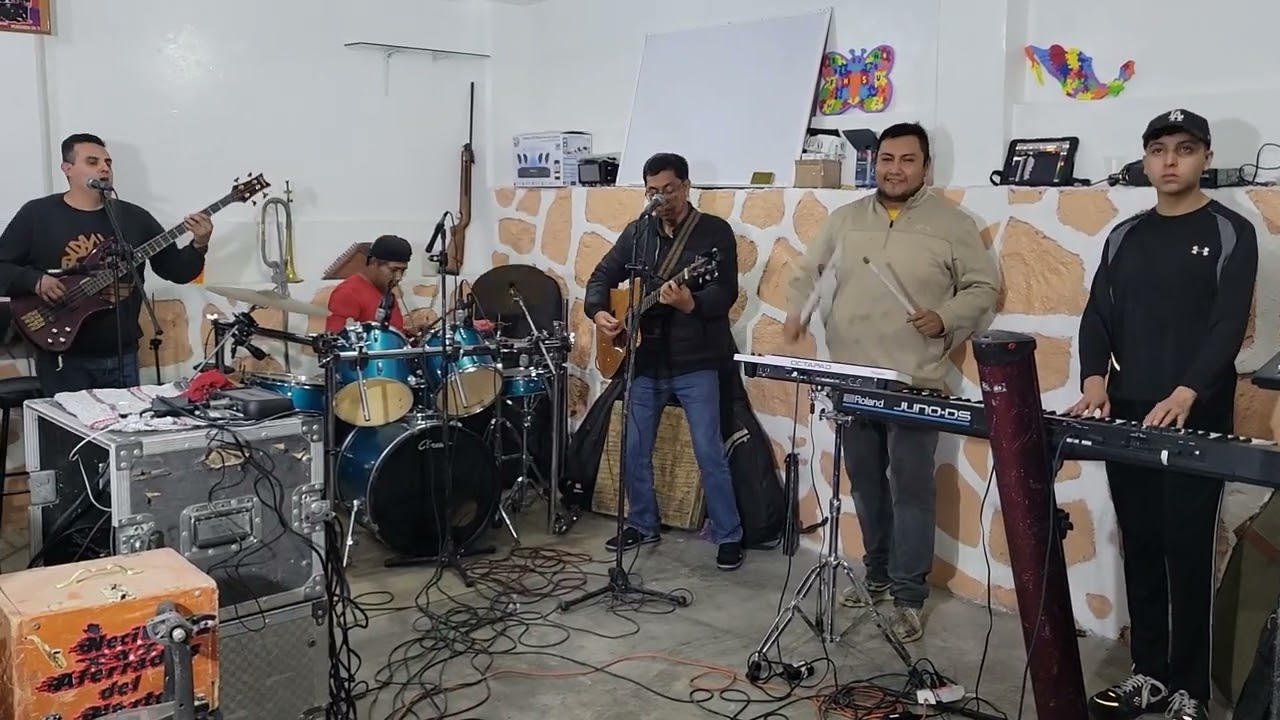 FREDDY Y LOS NECIOS Y AFERRADOS                            (LA COBRA 🐍)