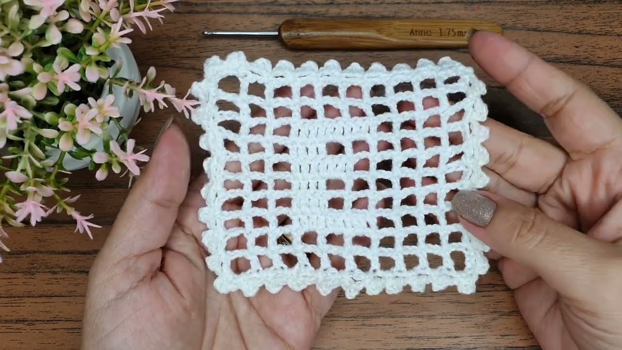 Letra E Tejida en Crochet Filet Paso a Paso.