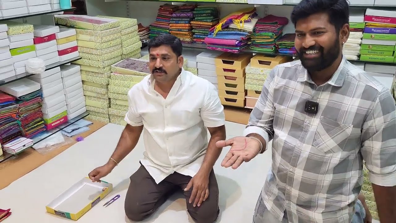 🚨పట్టుచీరల విషయంలో నిజాన్ని నిర్భయంగా చెప్పారు | మీరు జాగ్రత పడండి | Dharani Silk sarees Dharmavaram