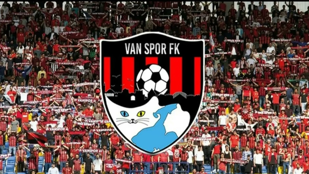 Gölkentin ateşi yanıyor🔥Vanspor marşı yayında! Hedef şampiyonluk🏆#Vanspor #KırmızıSiyah #Van #Tribün