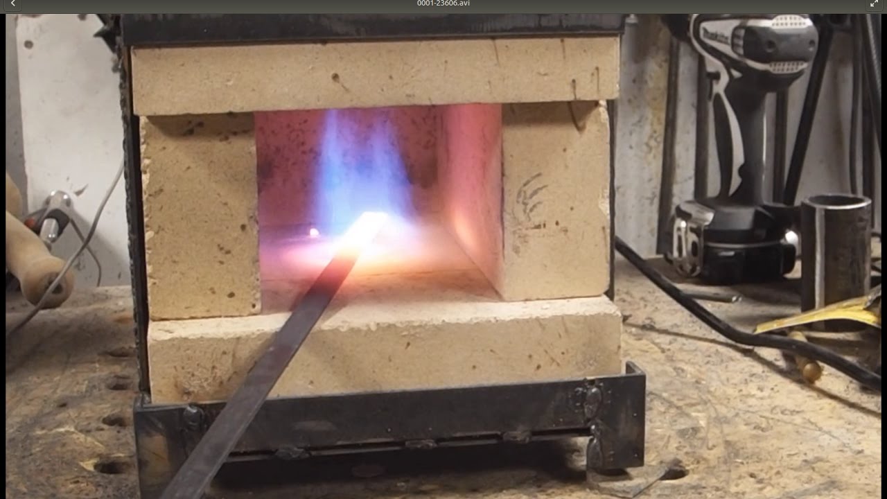 GPW 99 - Самодельная газовая кузница из огнеупорного кирпича