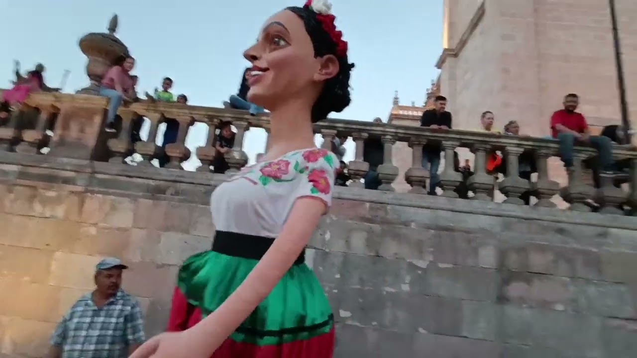 monos danzando tradicion de San Juan