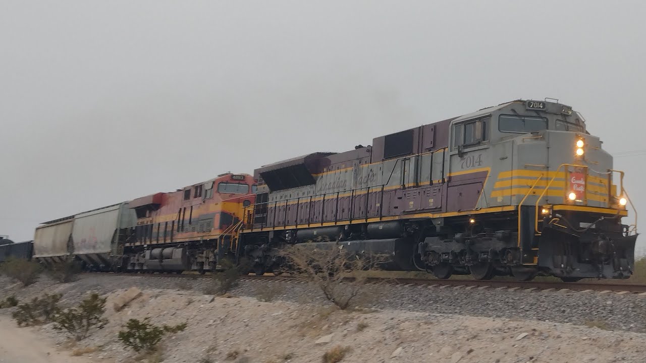 Me Cayo de Sorpresa // CPKC 7014 Heritage Con Mercantil En el Norte de Wadley SLP....