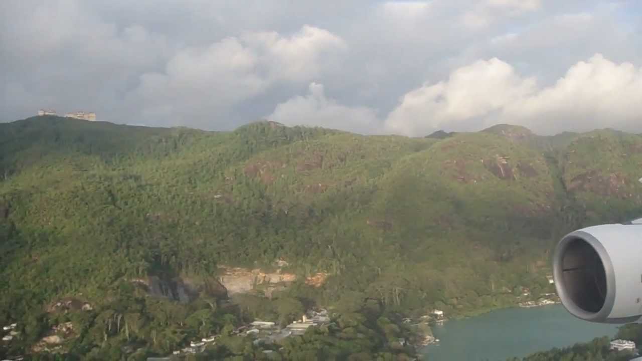 Emirates Airbus A340-500 Mahe Seychelles Go Around