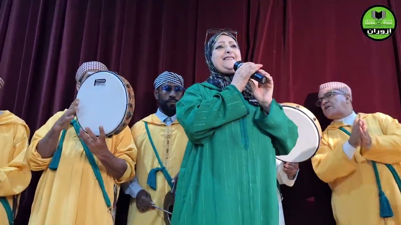 حوارات  بحفل جمعية أحواش شباب أولوز بمناسبة دكرى المسيرة الخضراء مركب التربوي الحسن الثاني بالبيضاء.