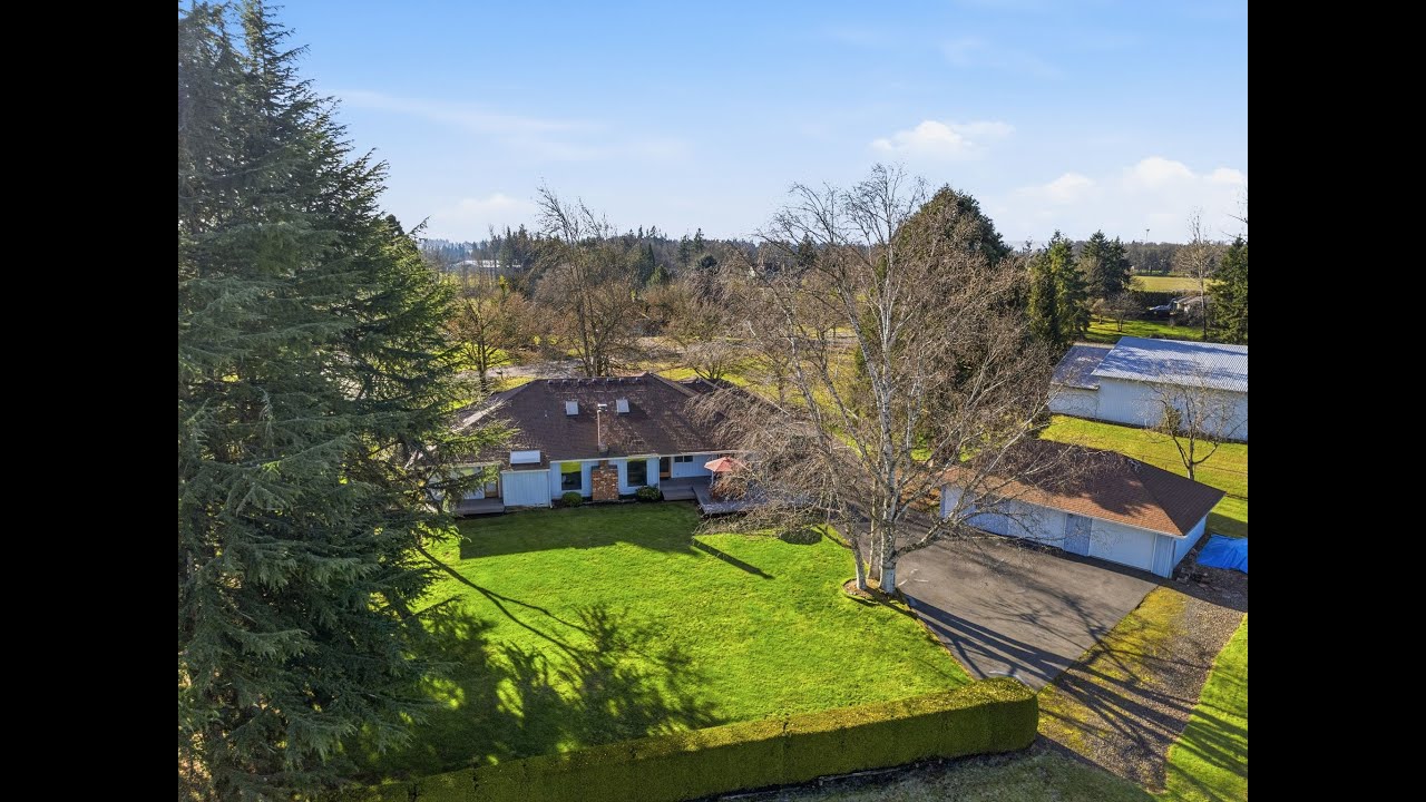 Nearly 5 Acres & One Level Living in Ridgefield