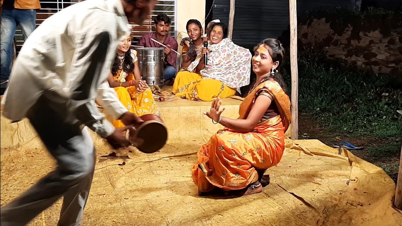 या डान्स ला तोडच नाही