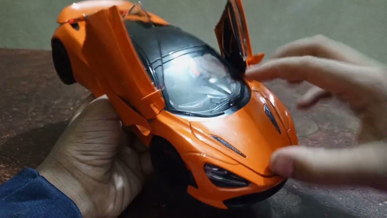 MCLAREN 720S coupe DIECAST MODEL CAR 1: 24 CHE ZHI 