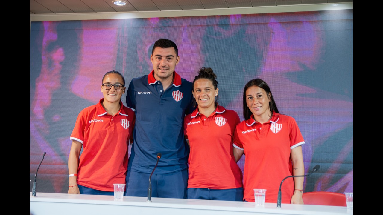 conferencia de prensa del club #UNIÓN inicio del torneo de Primera División de #fútbolfemenino #AFA