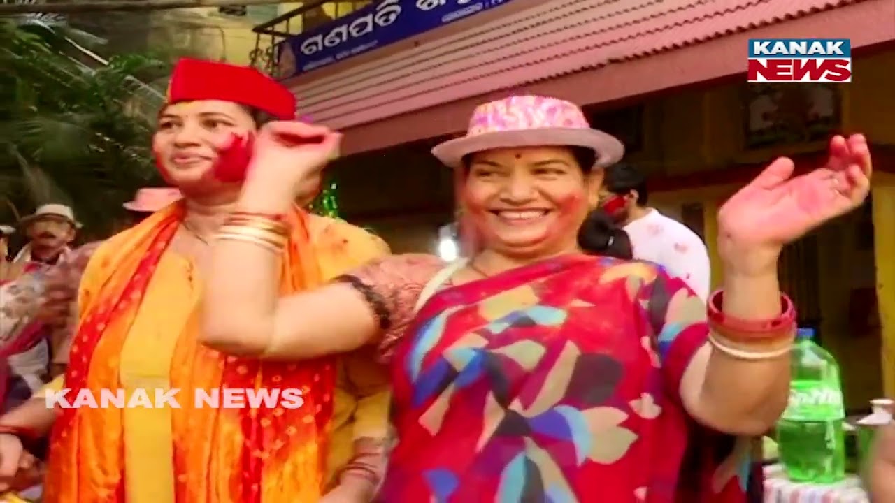 Holi Celebration Near Jhanzirimangala, Cuttack | Dance, Music & Colors Mark Grand Festivity