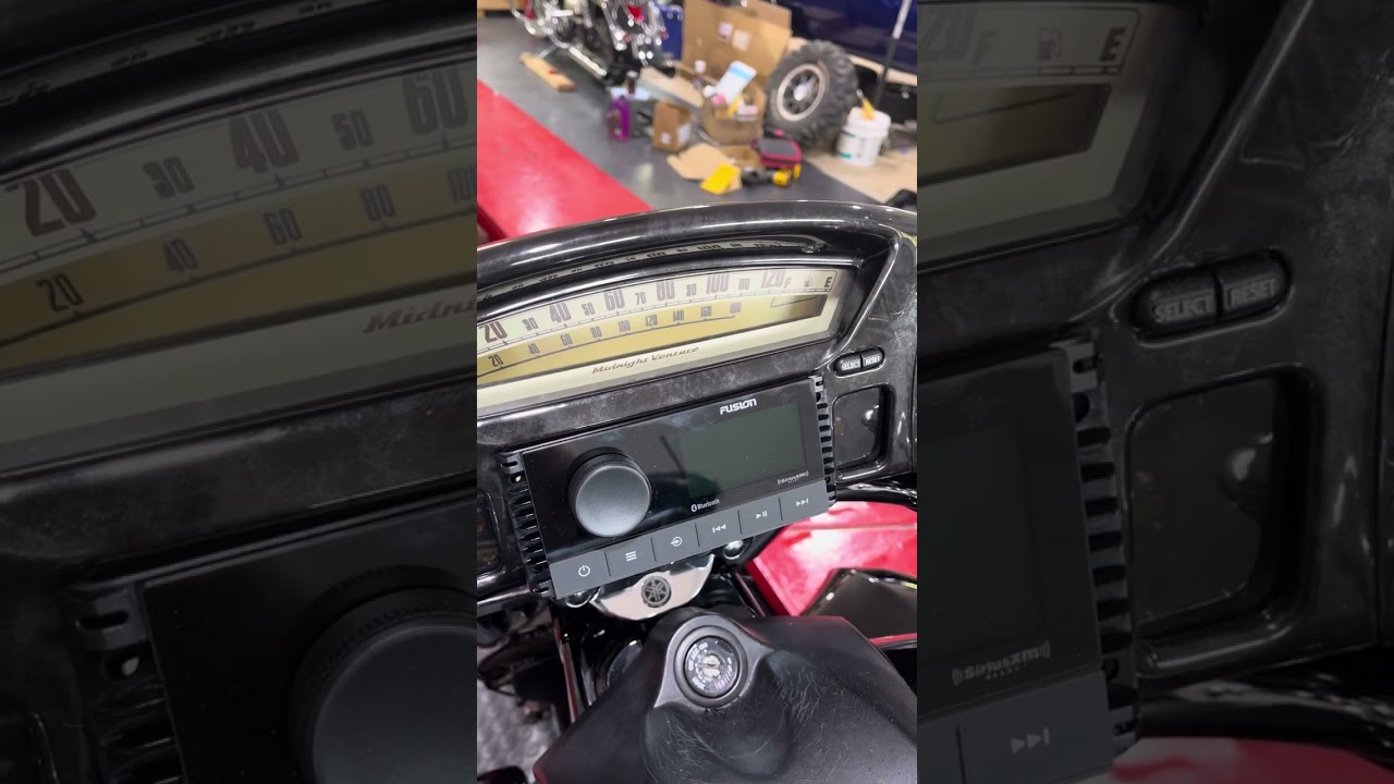 2007 Yamaha Royal Star Venture radio replacement solution