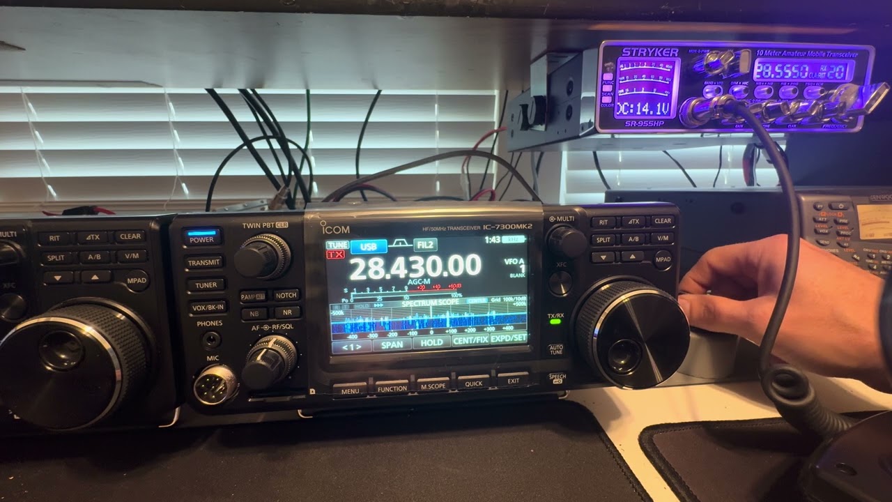 Icom 7300 vs Icom 7300 MK2 receive A B comparison - test 2