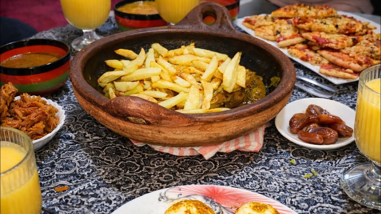 تقدية رمضان  كاملة مكمولة وبتزا كات دوب فى الفم بصحة فطوركم