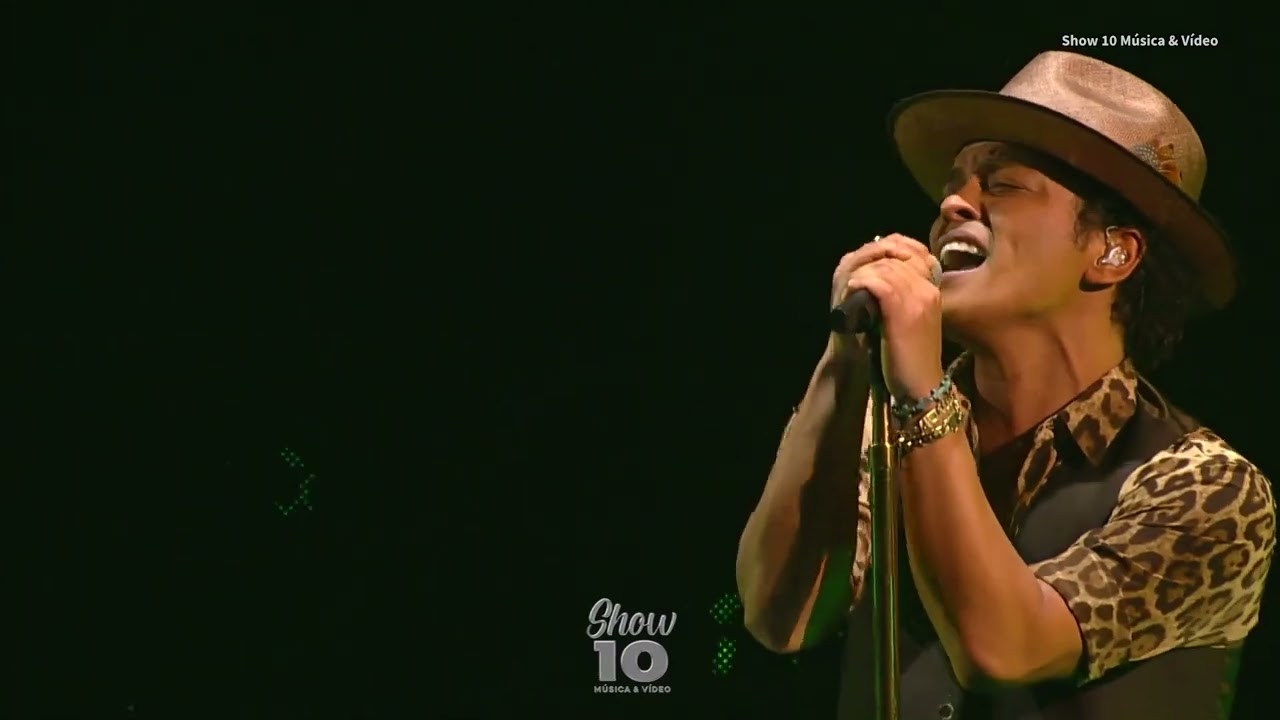 Bruno Mars - Gorilla (Live at 2013 VMAs)