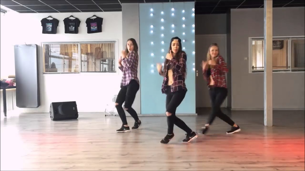 SASKIA,S  DANCE  THE STAR. FACTORY. (BY LIL)